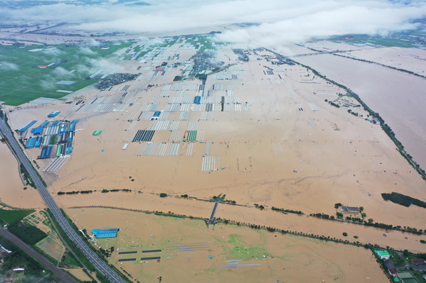 지난해 섬진강댐 범람으로 섬진강 하류 지역이 큰 수해를 입었다.